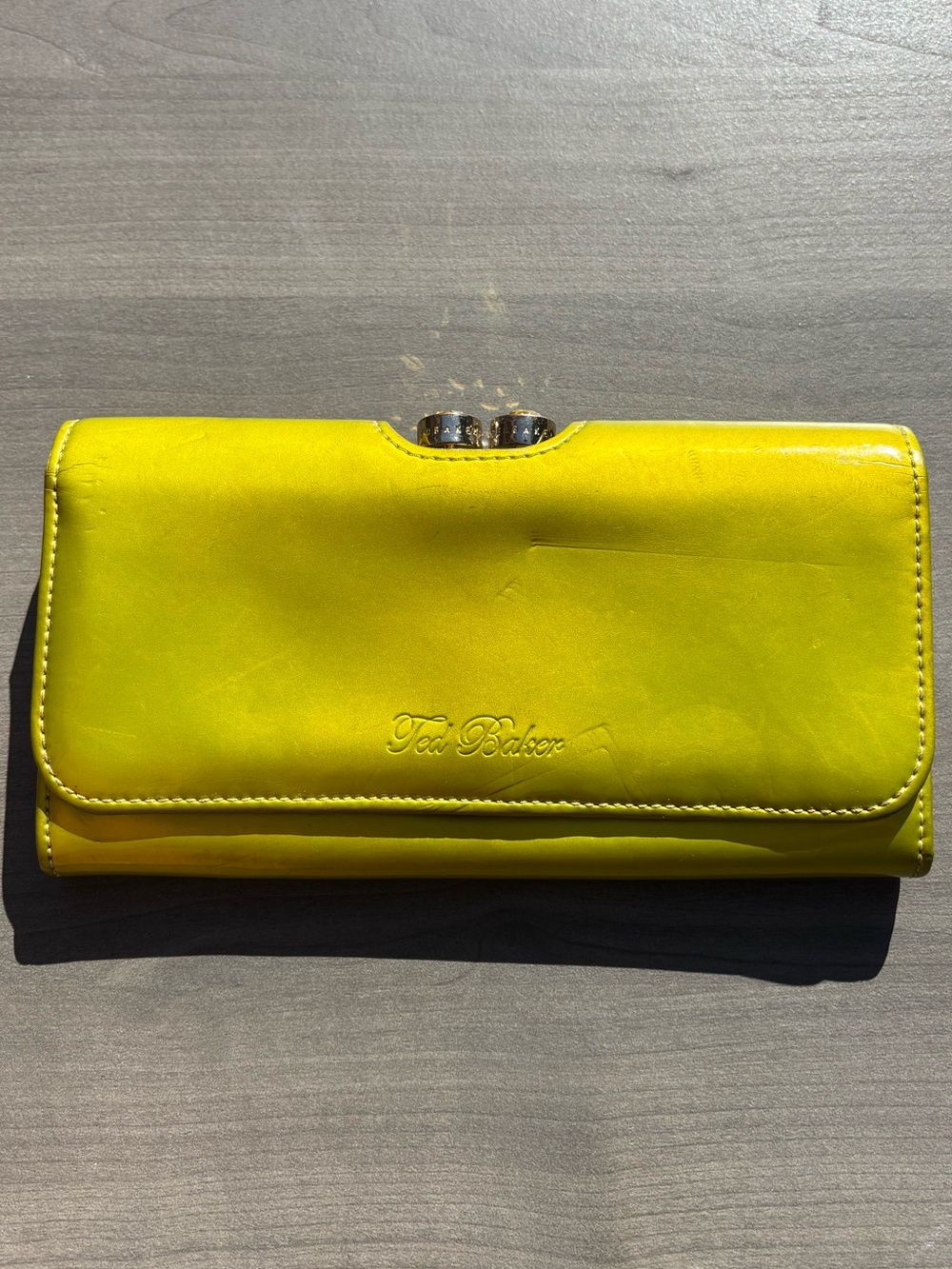 Ted Baker Patent Leather Kiss Lock Bobble Clasp Wallet Clutch Classy Going Out
